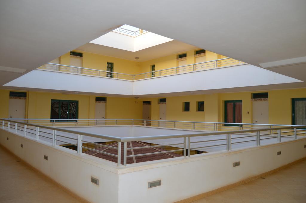 Holiday Properties Commercial Center ซังตามาเรีย ภายนอก รูปภาพ